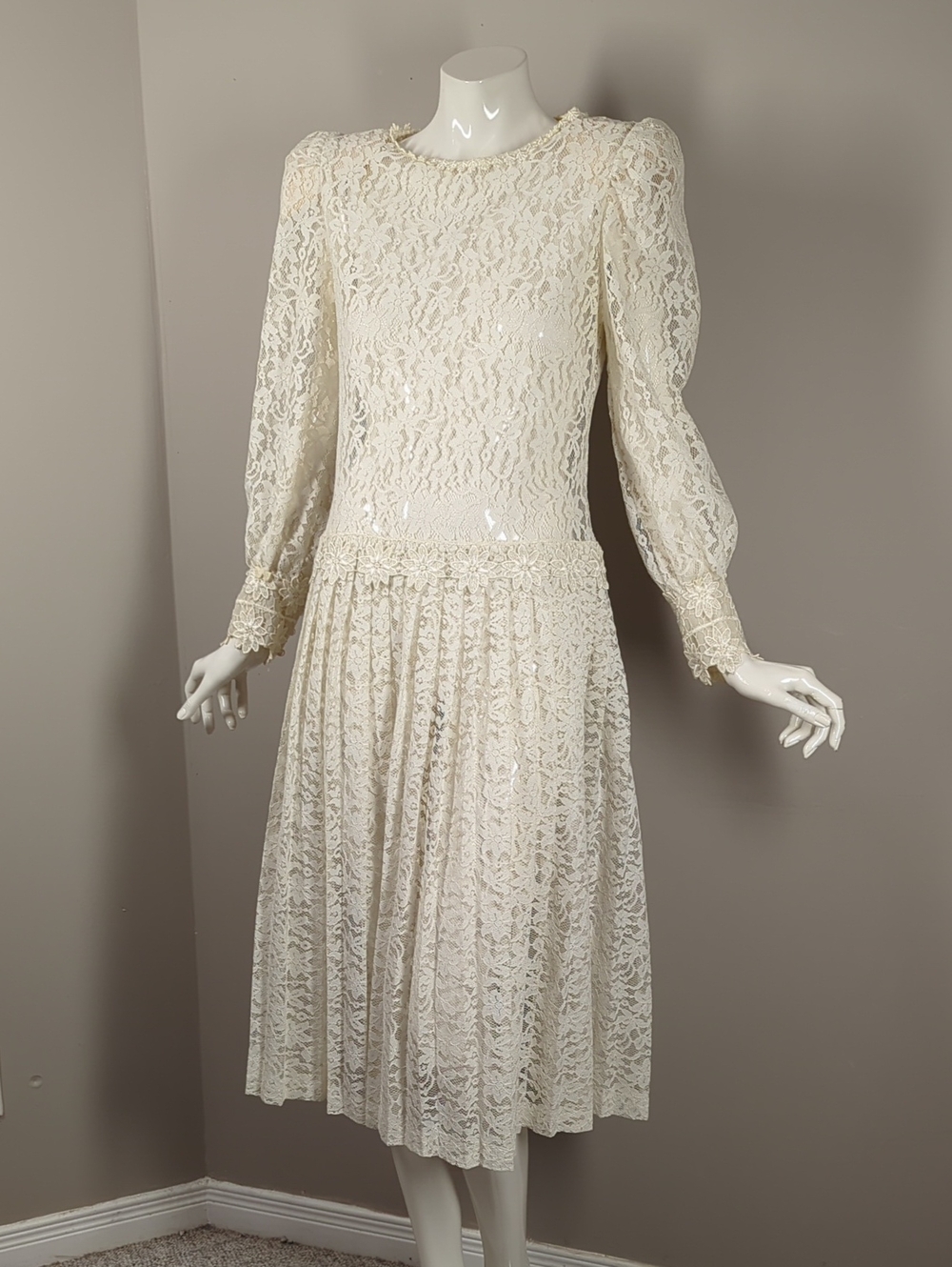 Ivory Lace Long-Sleeve Midi Dress Vintage 90s Pleated Skirt Lori Ann S/M